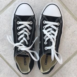 Black Converse US women's size 7